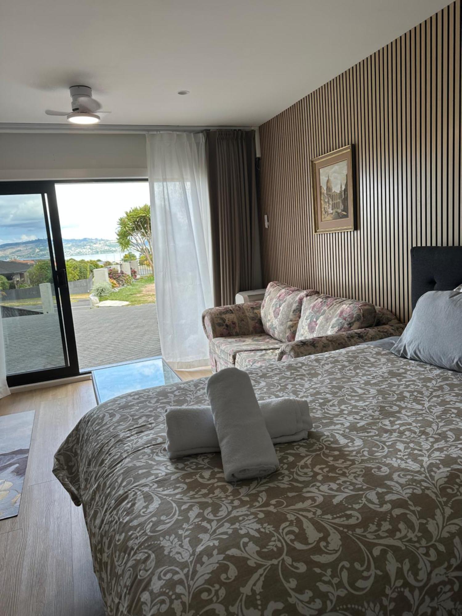 Beautiful Lakeview Apartment Taupo Ngoại thất bức ảnh